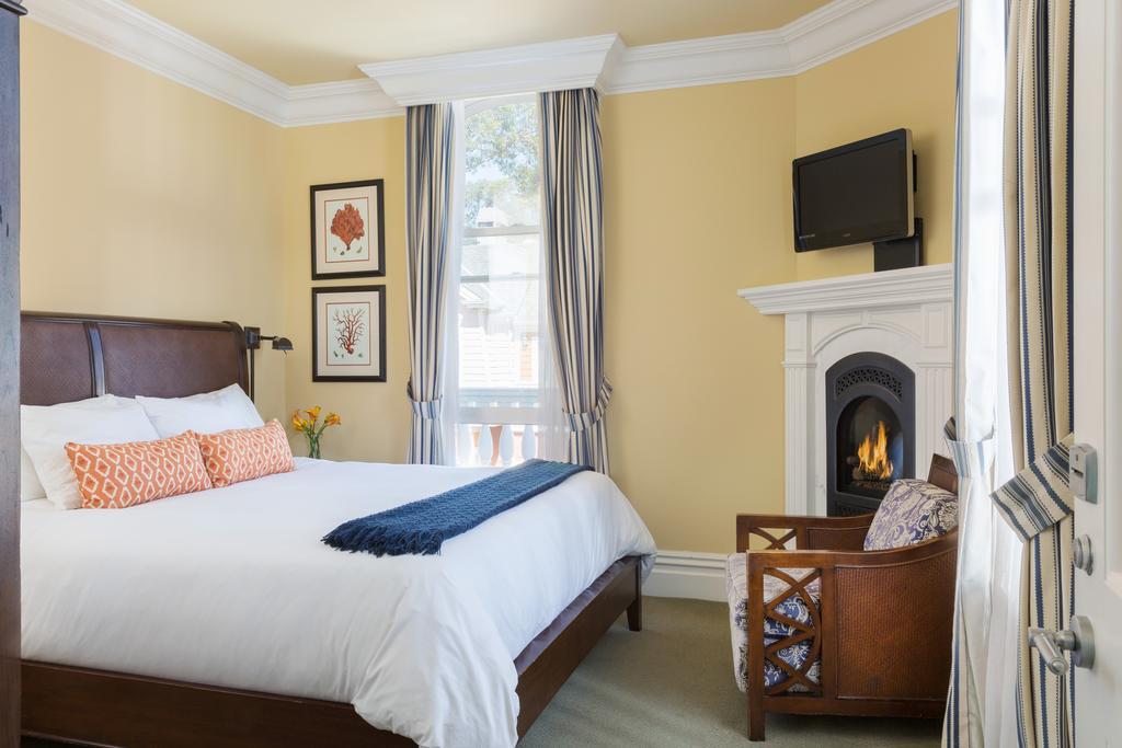 West Cliff Inn, A Four Sisters Inn Санта-Крус Экстерьер фото